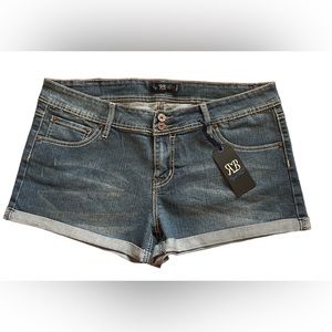 Ladies Juniors Blue Jean Denim Shorts Size 17